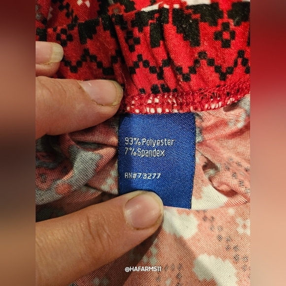 3/15$ Bundle Deal Christmas Pants - Picture 4 of 6